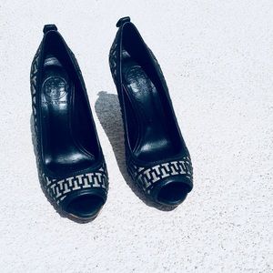 Tory Burch Peep-Toe Tall High Heels - Brown Logo